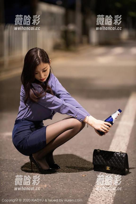 语画界 - 金纯一的兔女郎私拍，原图中居然藏着小把戏！