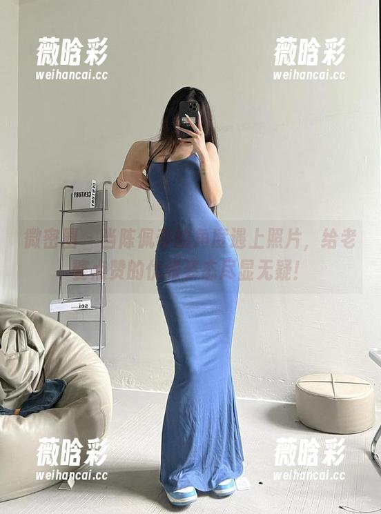 微密圈 - 当陈佩奇的角度遇上照片，给老婆点赞的优雅姿态尽显无疑！