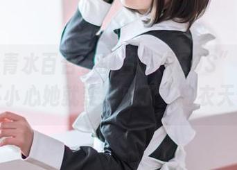 注意！青水百合子的白色“COS”有惊喜，一不小心她就变身成了“白衣天使”！