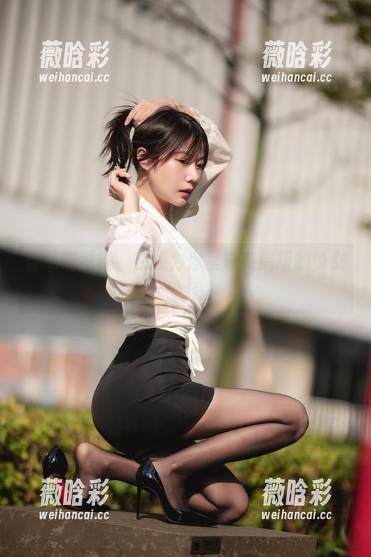 香草喵露露，在线为你呈现高清版的少女杂谈